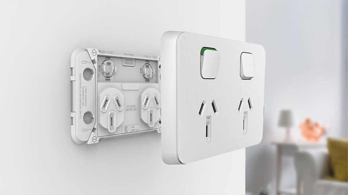 Clipsal Iconic Double Switch Power Point